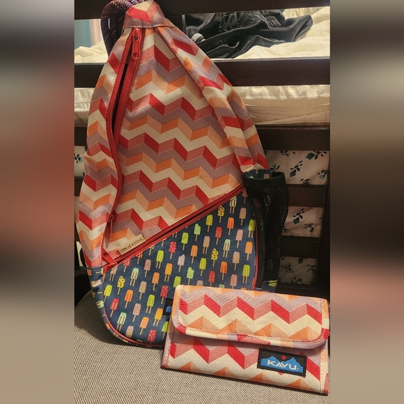 Kavu Popsicle party bag with matching wallet - Picture 2 of 3